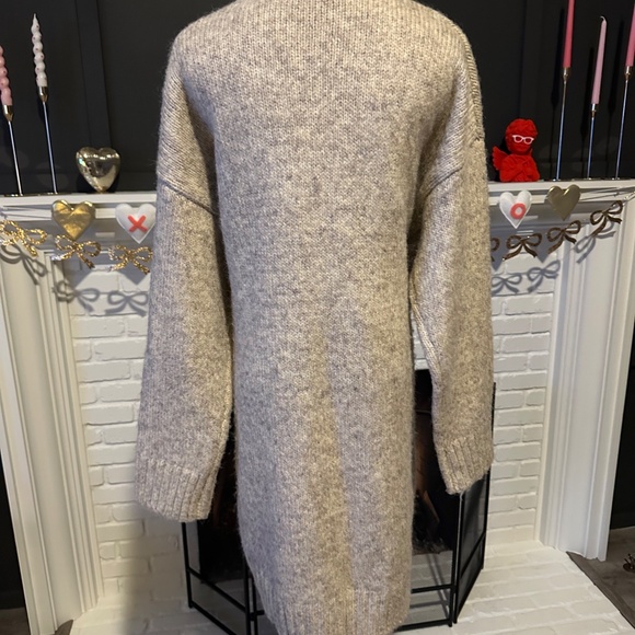 Topshop Sweater Dress - Picture 2 of 6